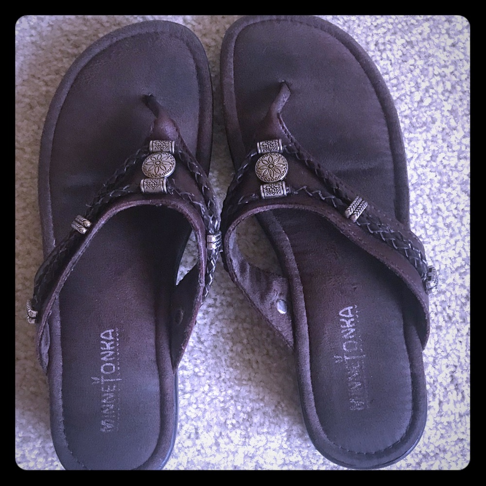 Women’s Sandal.  Thong style.